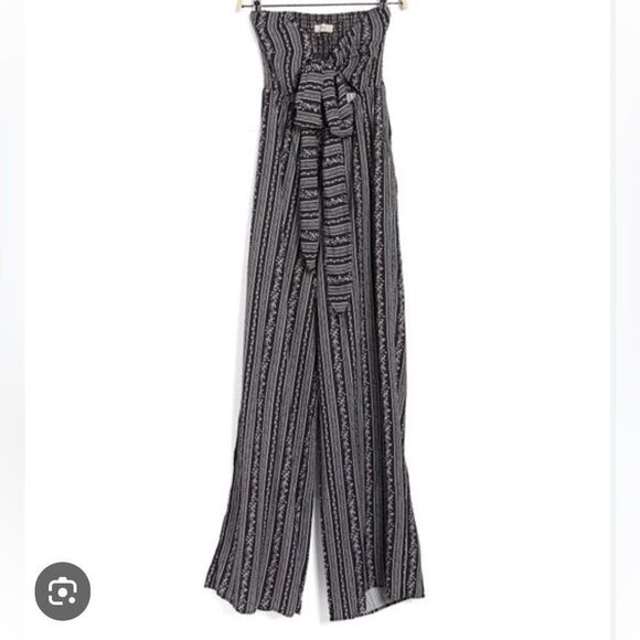 Maaji beachwear Carissa black and white jumpsuit Medium - Picture 5 of 9